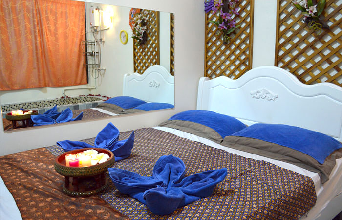 Private Jacuzzi room at Bangkok Passion, Sukhumvit Soi 22